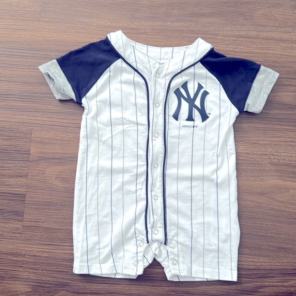 Yankees onesie made by General Merchandise